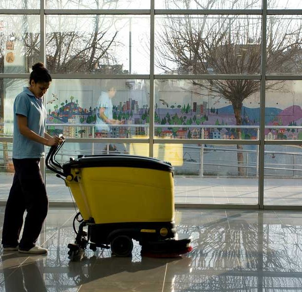 supermarket cleaning